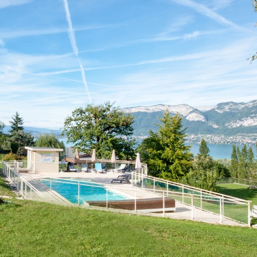 Piscine Village vacances Annecy