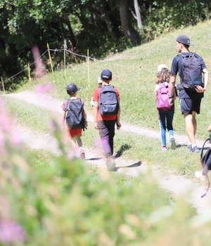 Village vacances Valloire, randonnée en famille
